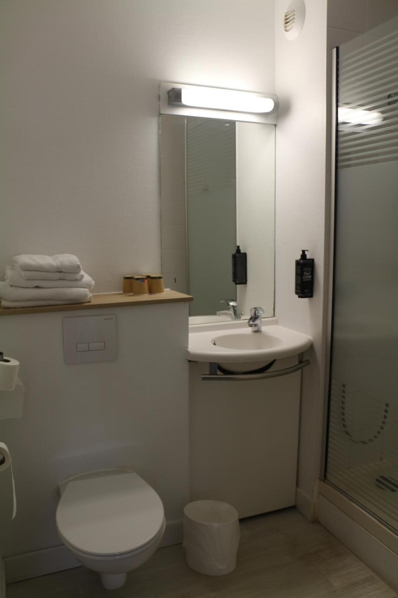 Ibis Budget Agen Le Passage  Ngoại thất bức ảnh