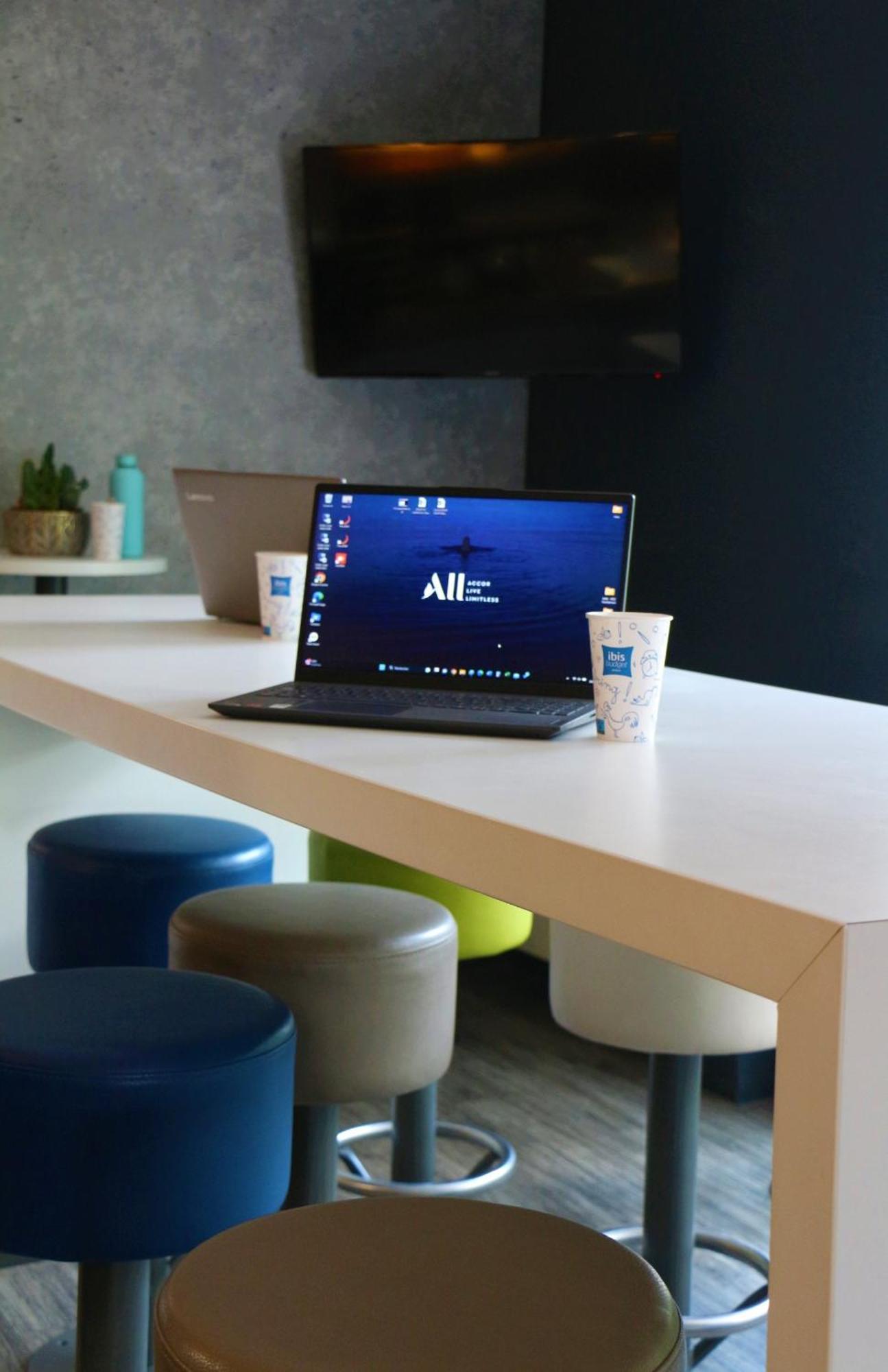 Ibis Budget Agen Le Passage  Ngoại thất bức ảnh