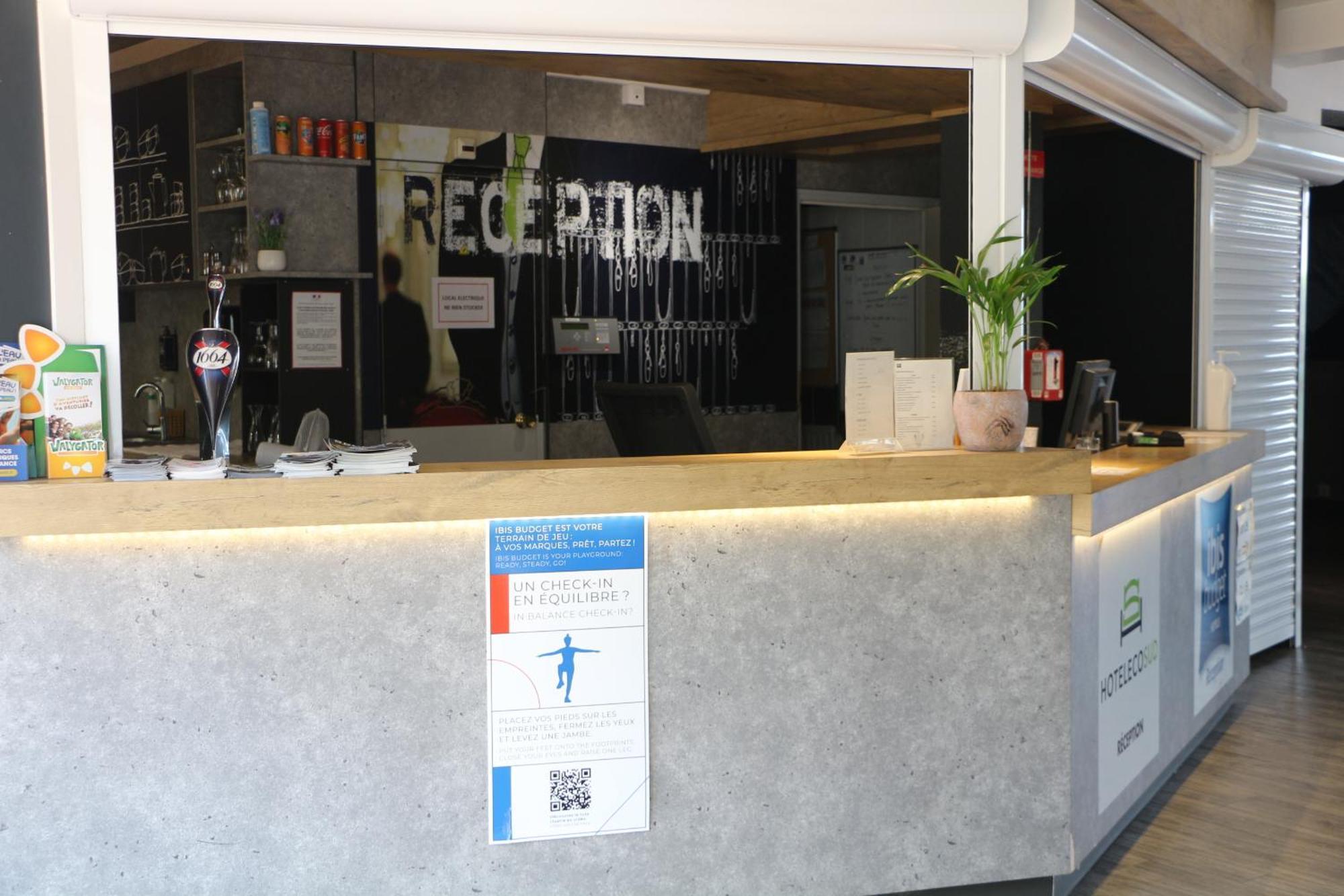 Ibis Budget Agen Le Passage  Ngoại thất bức ảnh